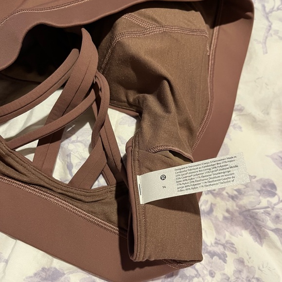 Lululemon Free to be Elevated Bra - Picture 3 of 5